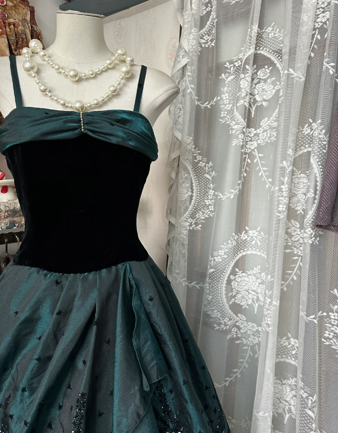 Vintage Green Spaghetti Straps Satin Beaded A Line Long Party Dress Prom Dresses