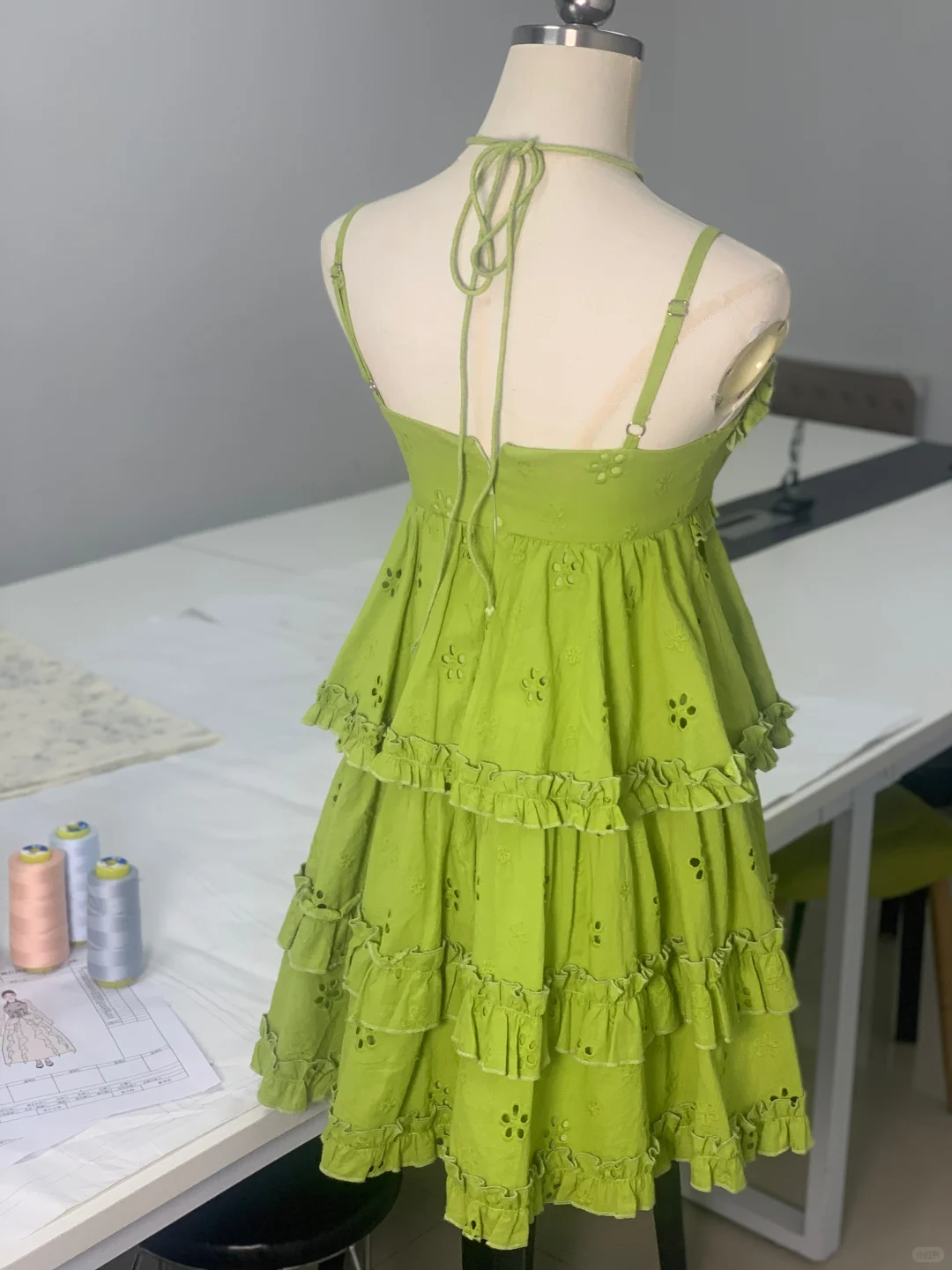 Chic Spaghetti Straps Green V Neck A Line Homecoming Dress Layered Ruffles Short Mini Party Dress