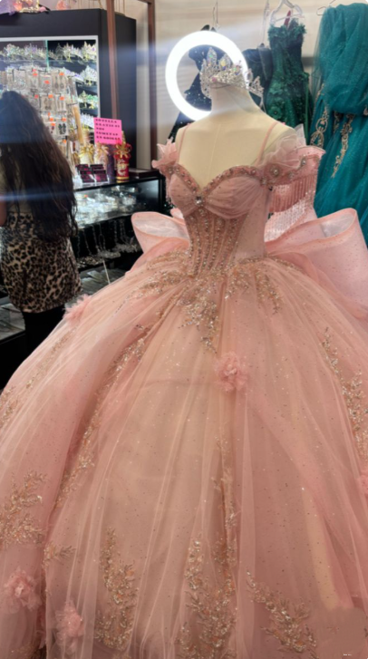 Beautiful Spaghetti Straps Pink Tulle Sequin Beaded Appliques princess Quinceanera Dress Sweet 16 Dress