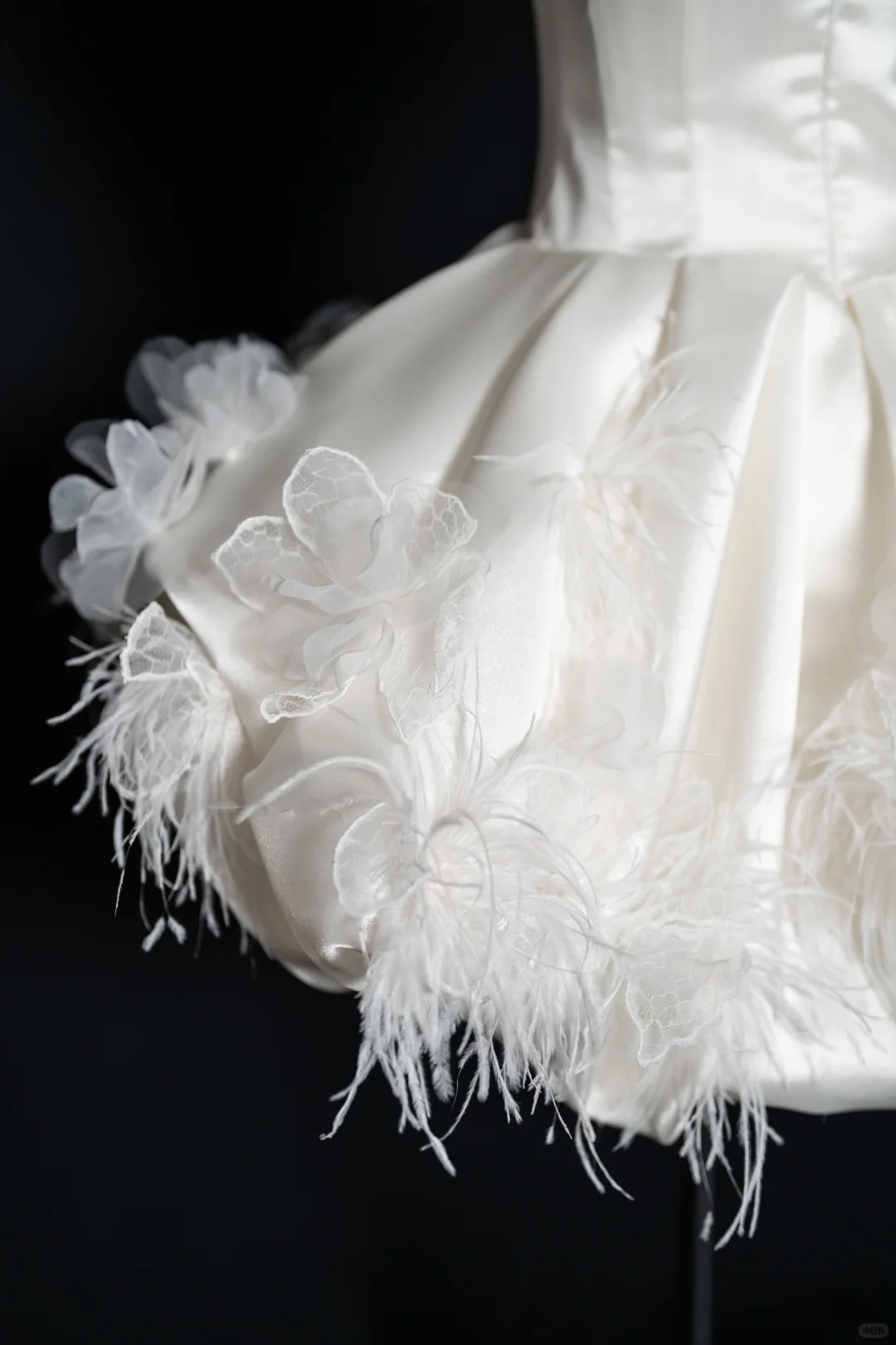 Sweet White Satin Lace Appliques Strapless A Line 18th Birthday Outfits Homecoming Dress