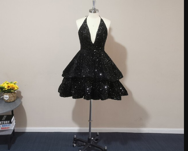 Halter Neckline Short Homecoming Dress Sequins Party Dress New Arrival Party Dress