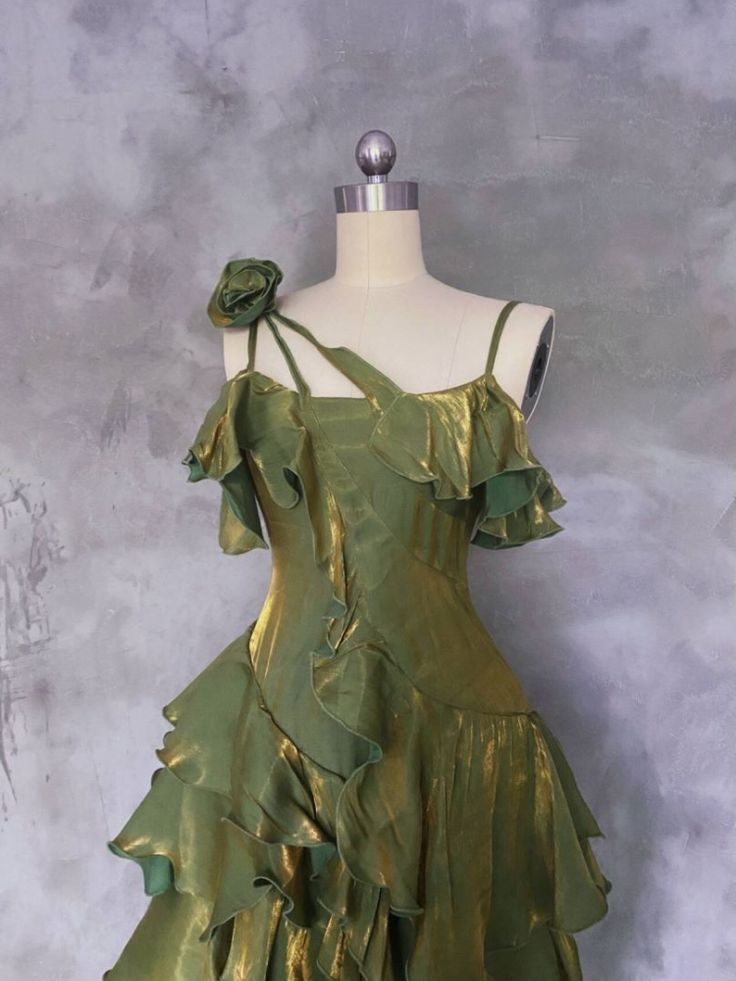 Vintage Green Asymmetrical Layered Flounce Spaghetti Strap Prom Dress Evening Gown