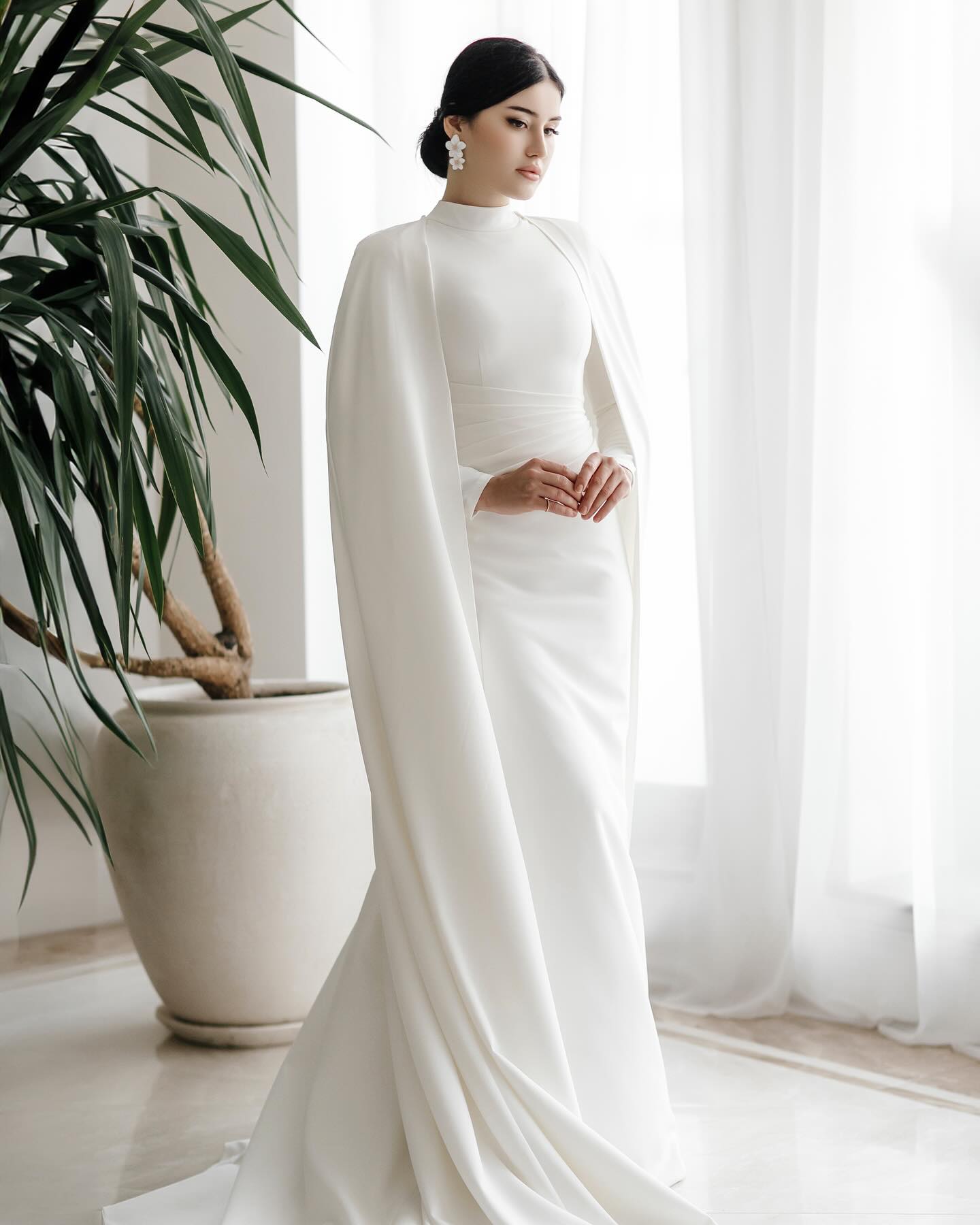 Sophisticated Muslim Wedding Dress Crepe Modest Long Sleeve Simple