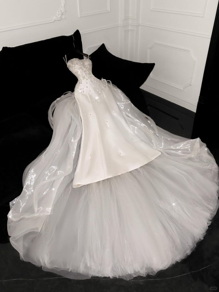 Pretty White Spaghetti Straps Satin Beaded Tulle Mermaid Long Wedding Dress