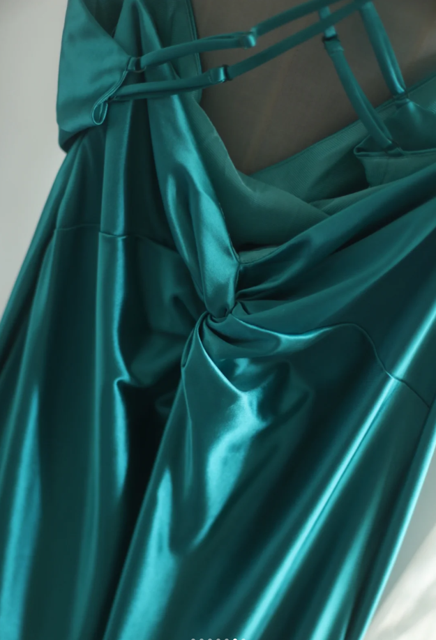 Sexy Green V Neck Satin Mermaid Long Party Dress Backless Wedding Guest Dress