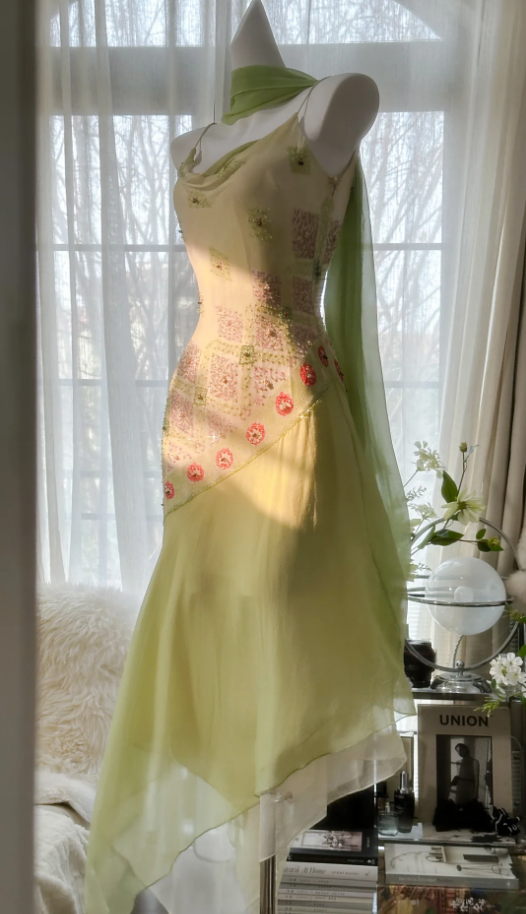 Classy Spaghetti Straps Light Green Chiffon Beaded Mermaid Long Party Dress Evening Gown