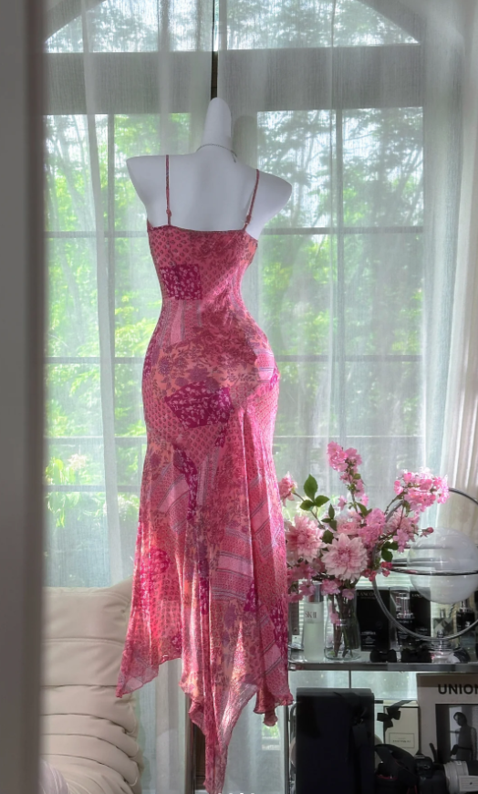 Unique Pink Spaghetti Straps Chiffon V Neck Mermaid Party Dress Long Prom Dress