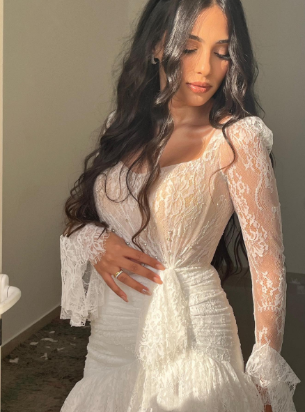 Pretty White Lace Sheath Short Graduation Homecoming Dress 19th Birthday Outfits