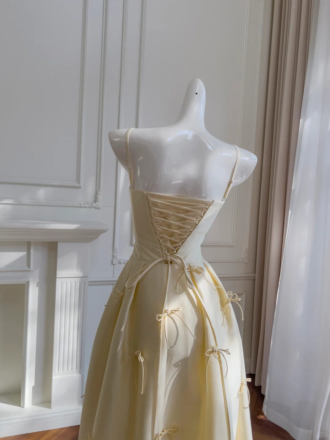 Sweet Light Yellow A-line Spaghetti Strap Bow Satin Long Prom Dress Evening Dress Bridesmaid Dress