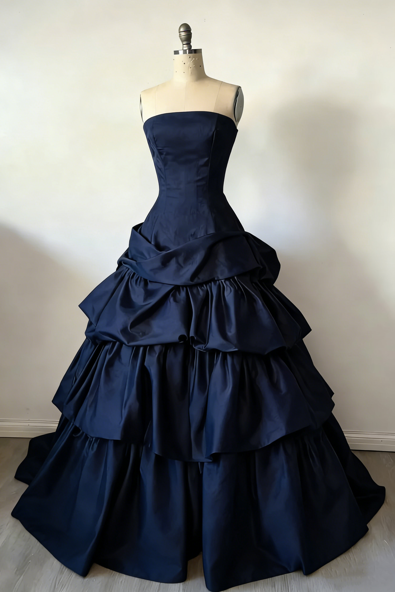 Fashion Strapless Ball Gown Burgundy Satin Layered Long Party Dress Evening Gown