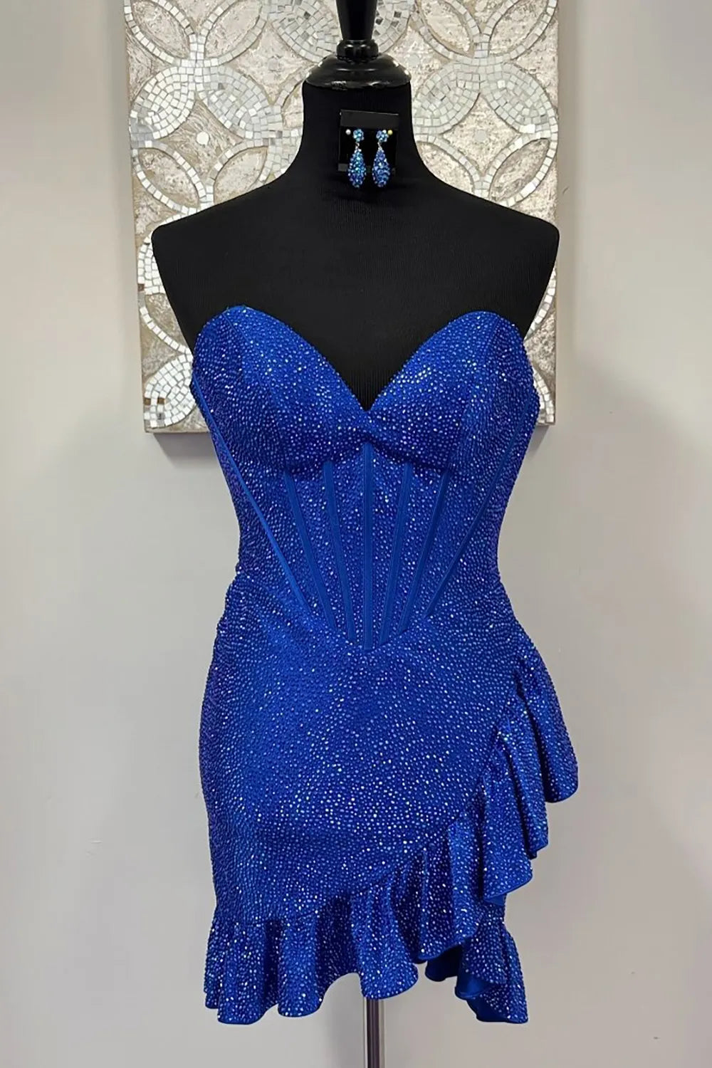 Stunning Bodycon Sweetheart Navy Blue Short Homecoming Dress with Beading