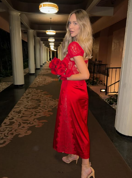 Charming Red Lace Satin Long Party Dress Formal Prom Evening Gown