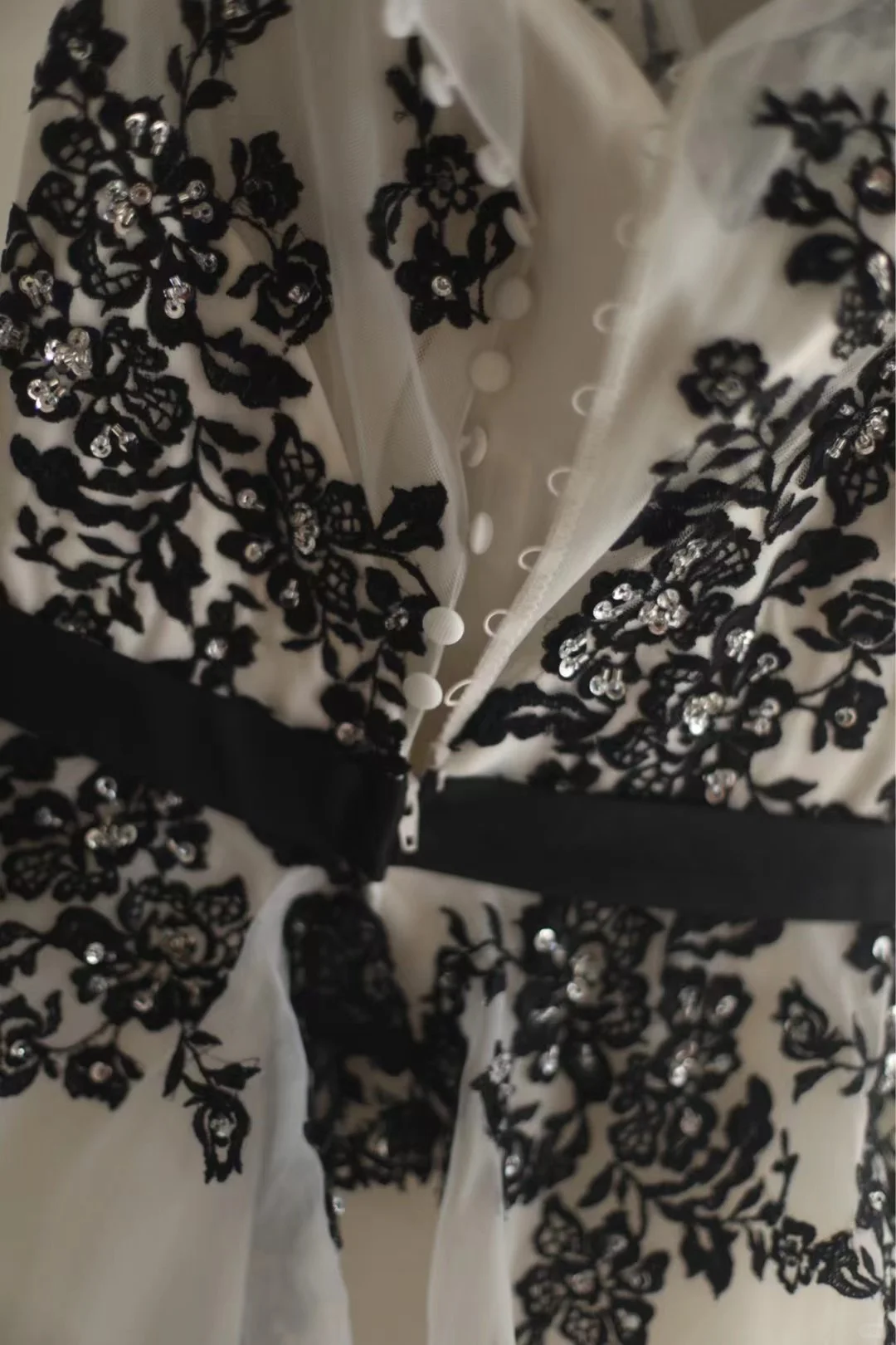 Vintage Black White Tulle Appliques Formal Wedding Dress Long Party Dress