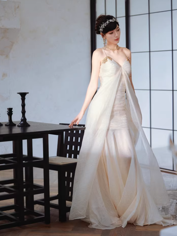 Charming Spaghetti Straps Light Apricot Chiffon Pleated Mermaid Long Evening Dress 18th Birthday Outfits
