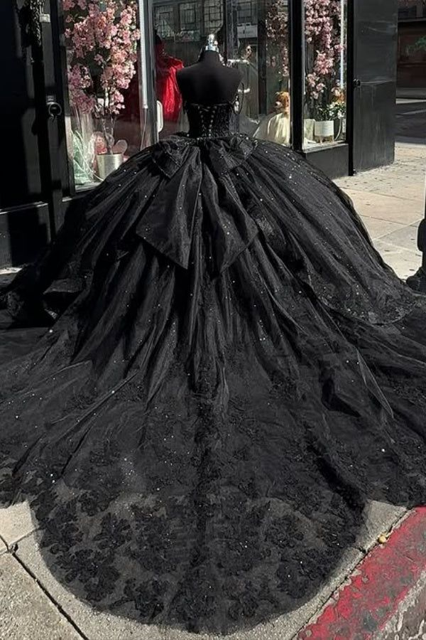 Sparkly Quinceanera Dress Sweetheart Neck Tulle Sequins Appliques Birthday Ball Gown With Bow