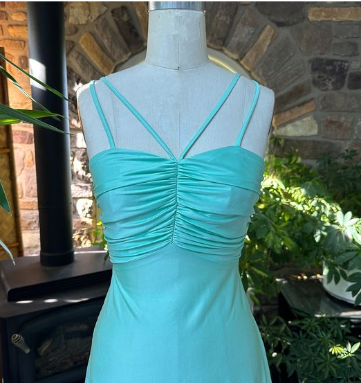 Unique Light Green Spaghetti Strap Bridesmaid Prom Dress Vintage party Evening Gown