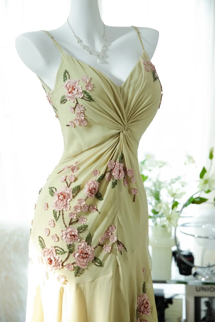 Fashion Spaghetti Straps Appliques Beaded Green Chiffon Homecoming Dress Graduation Dress