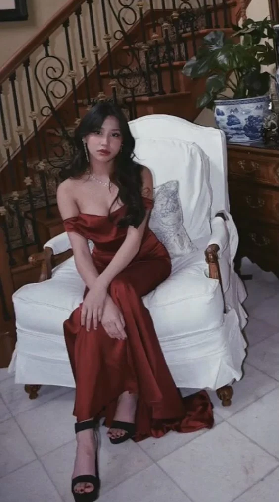 Burgundy Off Shoulder Evening Dress Elegant Party Prom Dress