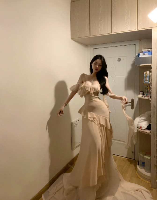 Classy Spaghetti Straps Apricot Chiffon Ruffles Mermaid Evening Dress Long Prom Gown