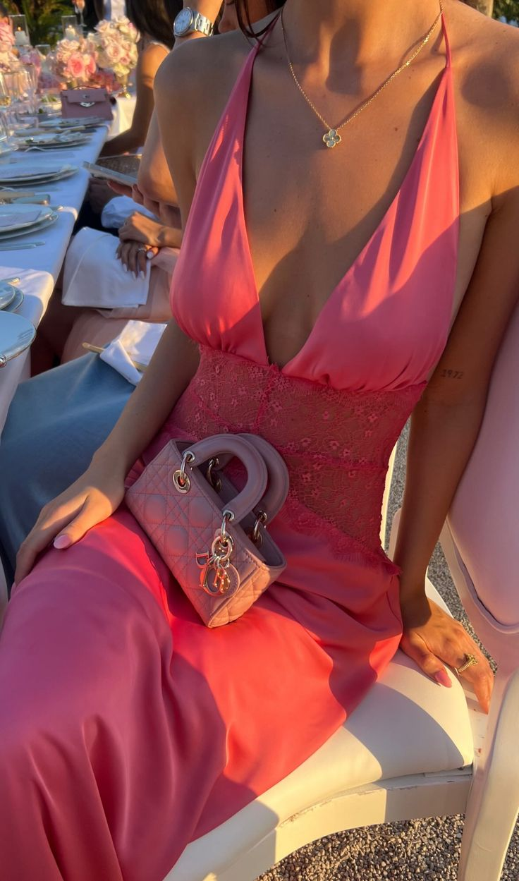 Elegant Pink Halter V Neck Satin Lace Mermaid Long Wedding Guest Dress Evening Dress
