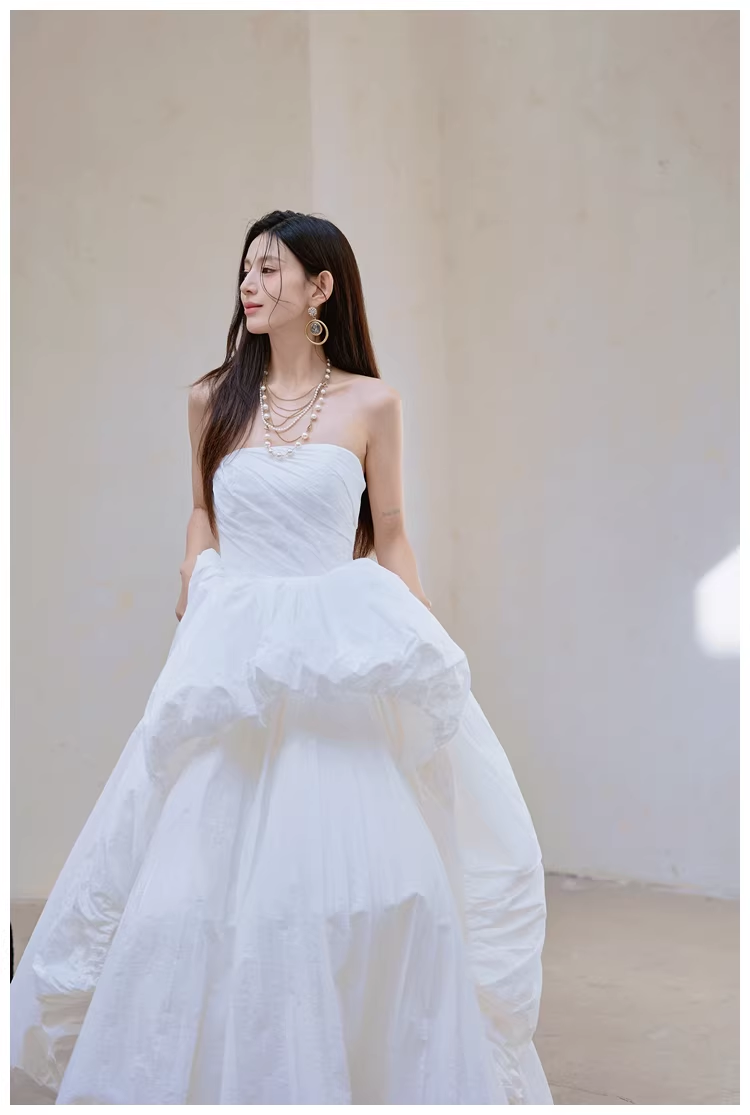 Charming Strapless White Satin Pleated Puff Birthday Party Dress Formal Prom Dresses