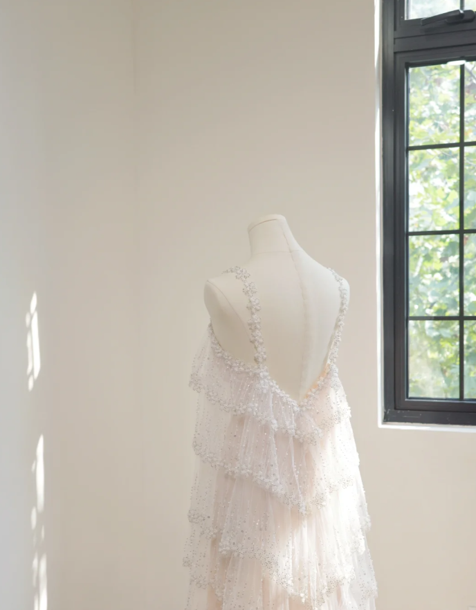 Classy Spaghetti Straps Tulle Sequin Beaded Layered Long Birthday Prom Dress Party Gown