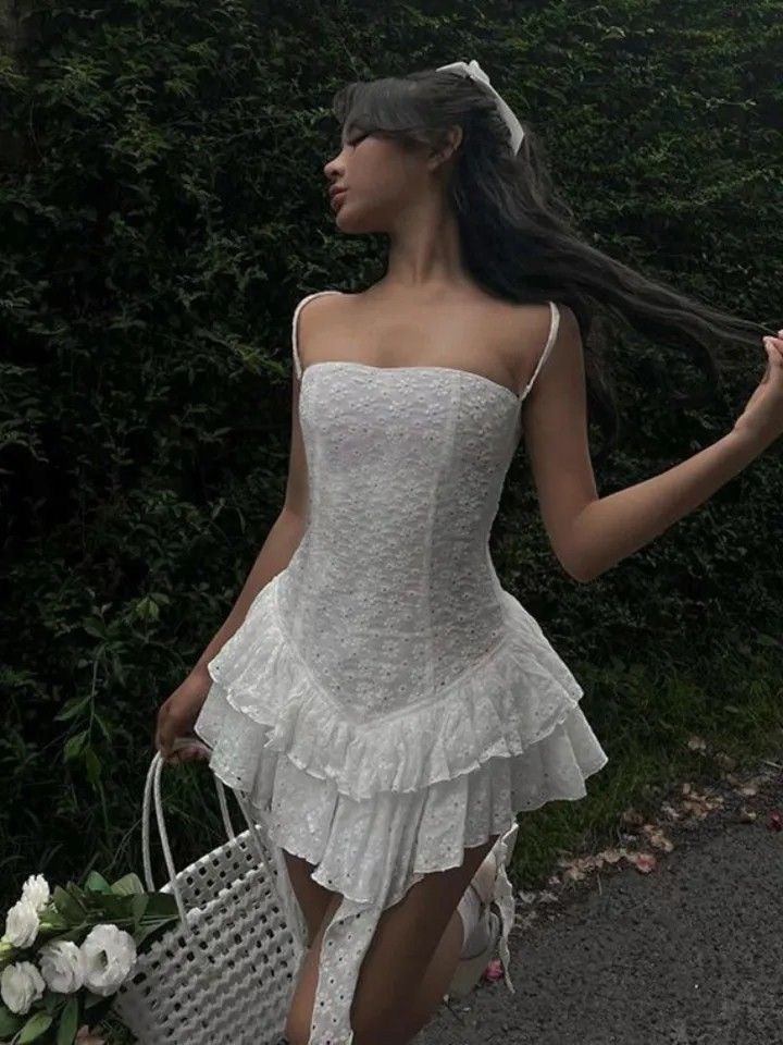 Vintage Spaghetti Straps Lace A Line Birthday Outfits White Layered Homecoming Dress