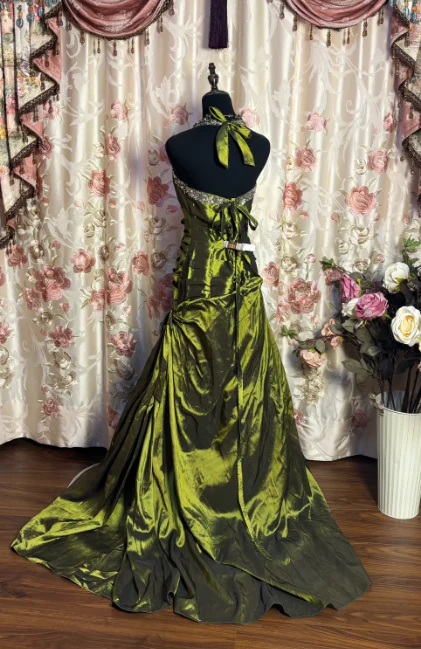 Vintage Halter Green Beaded Satin Pleated Mermaid Prom Dress Party Dresses