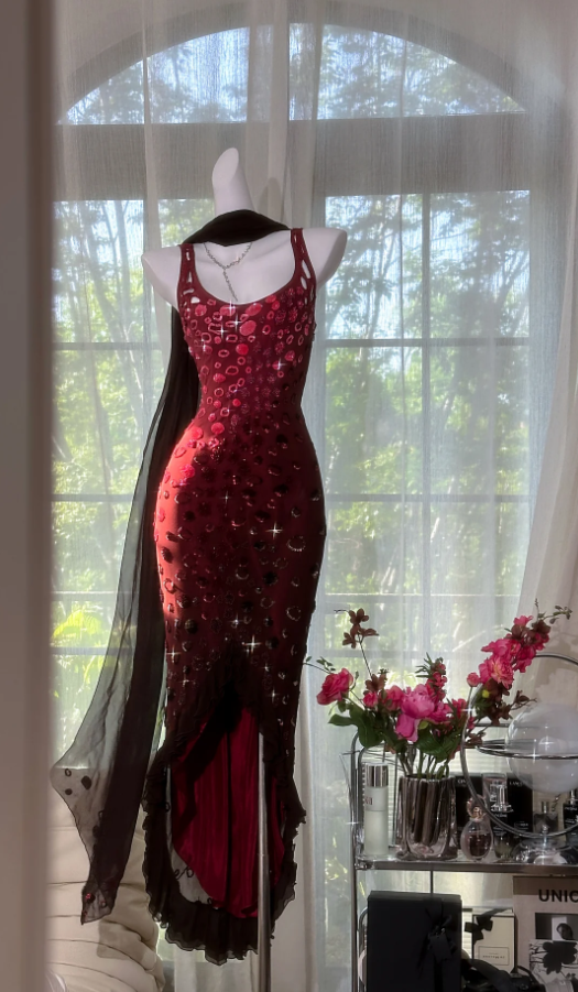 Vintage Burgundy Chiffon Beaded Mermaid Long Party Dress Evening Dress With Ribbon