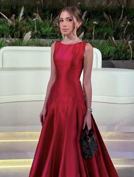 Elegant Sleeveless Red Satin Pleated Mermaid Long Wedding Guest Dress Evening Dress