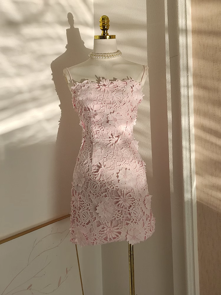 Sexy A Line Spaghetti Straps Pink Lace Vacation Dresses Short Birthday Outfits