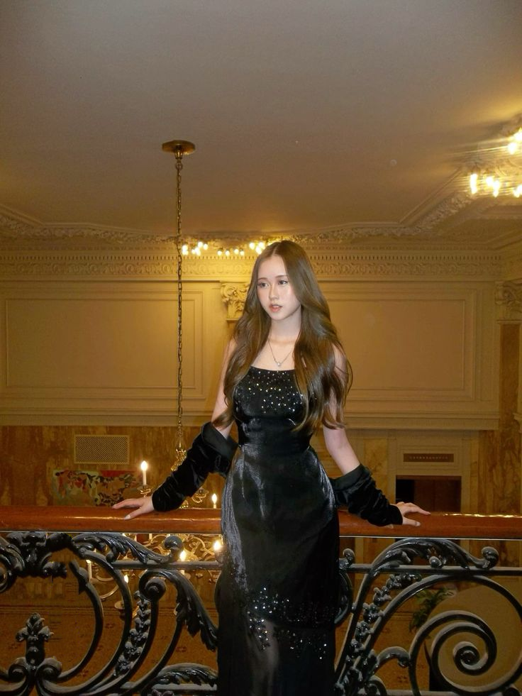Stylish Black Spaghetti Straps Satin Tulle Appliques Beaded Long Party Dress Evening Dress With Cardigan