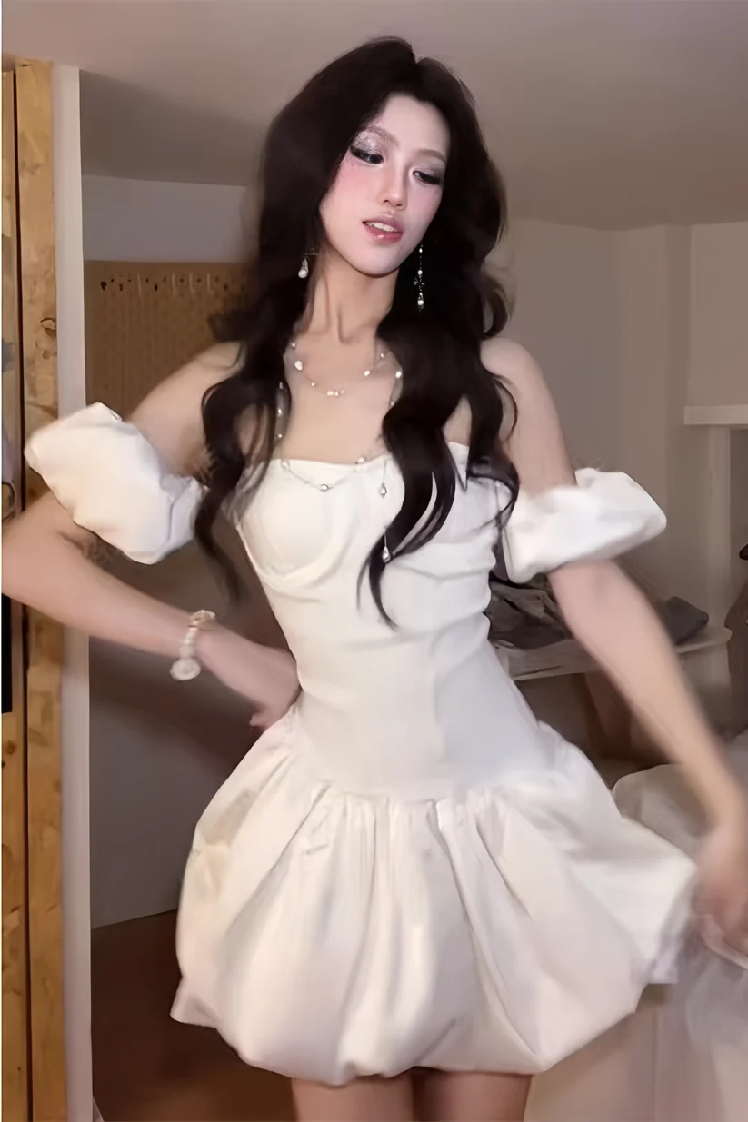 Charming Off The Shoulder Satin A Line White Short 16th Birthday Outfits Homecoming Dress