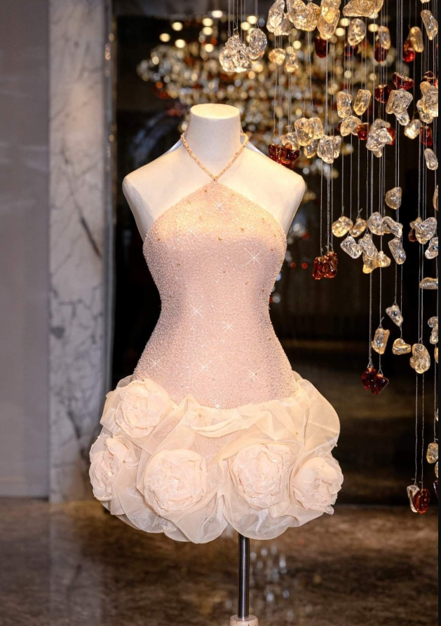 Classy Pink Halter Sequin Sheath Short Birthday Outfits Formal Graduation Homecoming Dress