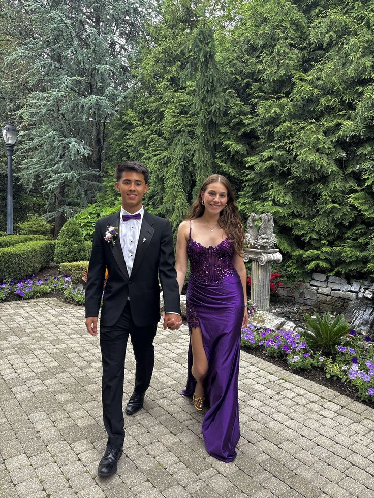 Elegant Spaghetti Straps Purple Satin Appliques Beaded Mermaid Evening Dress Side Slit Long Wedding Guest Dress