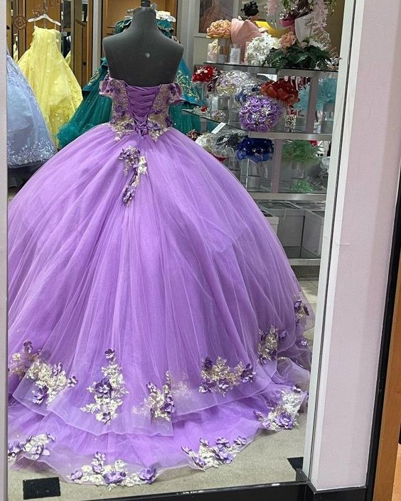 Lilac Puffy Ball Gown Quinceanera Dresses Off The Shoulder Champagne Applique Pearls 3D Flowers Sweet 16 Girls