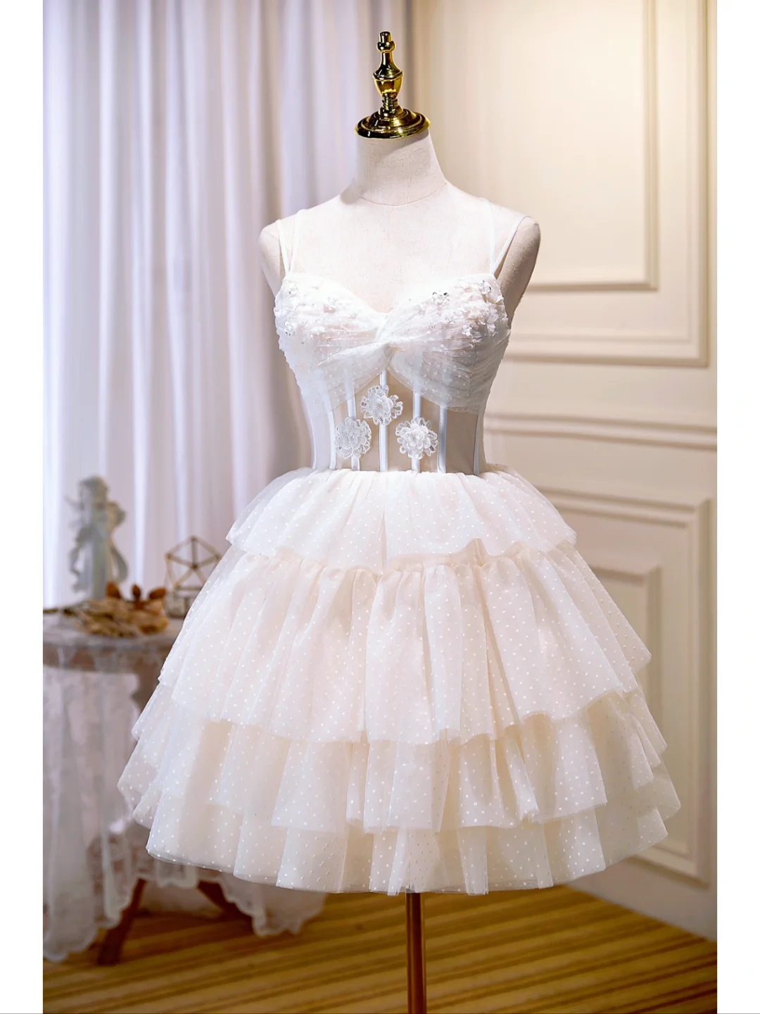 Classy Beige Spaghetti Straps Tulle Layered Short Birthday Outfits A Line Formal Homecoming Dress