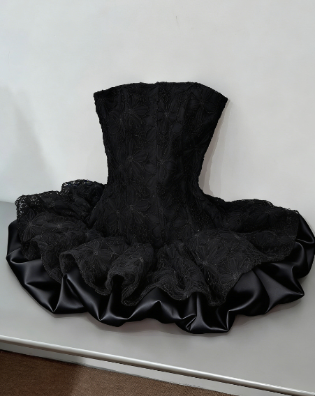 Pretty Ball Gown Strapless Satin Lace Short Homecoming Dress 17th Birthday Outfits