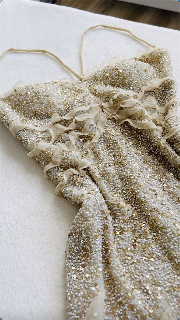 Vintage Sequin Beaded Long Evening Prom Dress Slit Ruffles Party Gown