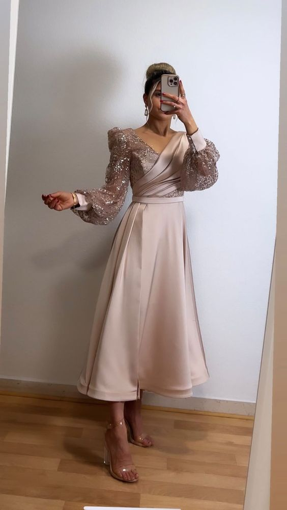 Champagne Evening Dress For Wedding Party V-Neck Satin Glitter Prom Dress Long Puffy Sleeves