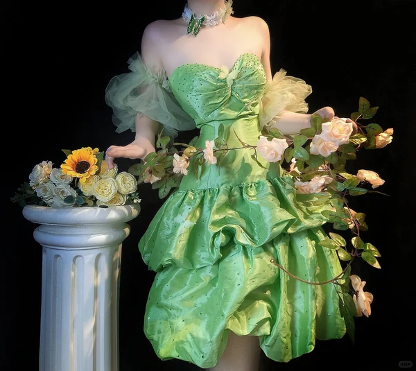 Classy Green Sweetheart Neck Satin A-Line Short Homecoming Dress Birthday Outfits