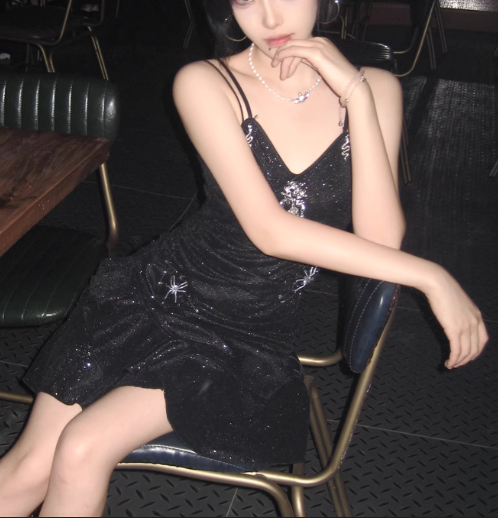 Classy Black Ruffles Birthday Outfits Spaghetti Straps Graduation Homecoming Dress