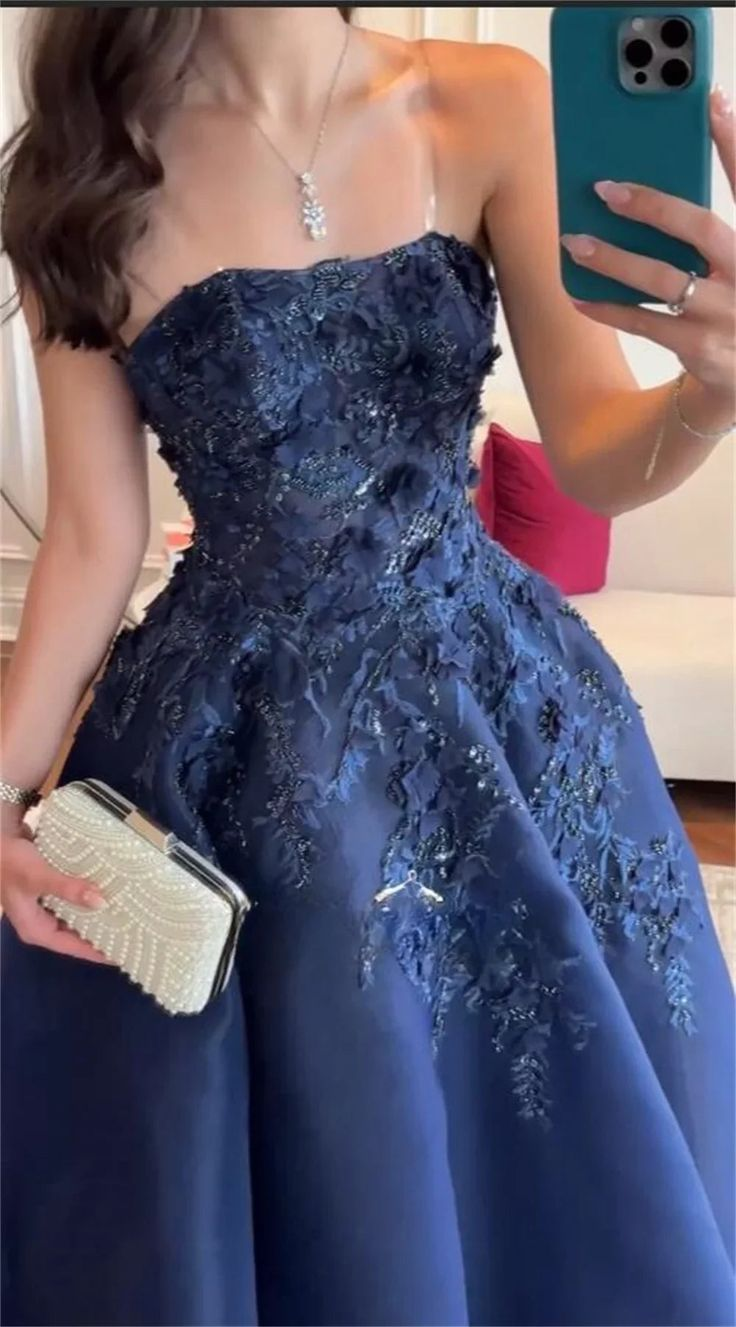Gorgeous Navy Blue Strapless Appliques Evening Dress Birthday Ball Gown
