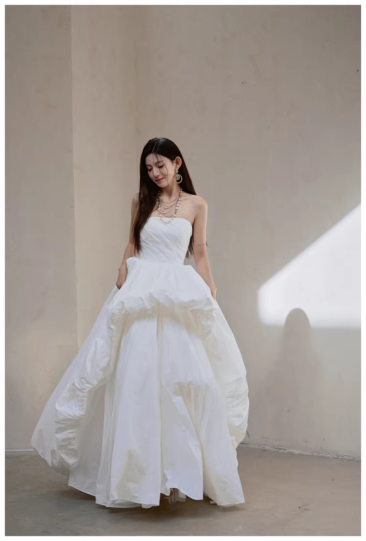 Charming Strapless White Satin Pleated Puff Birthday Party Dress Formal Prom Dresses