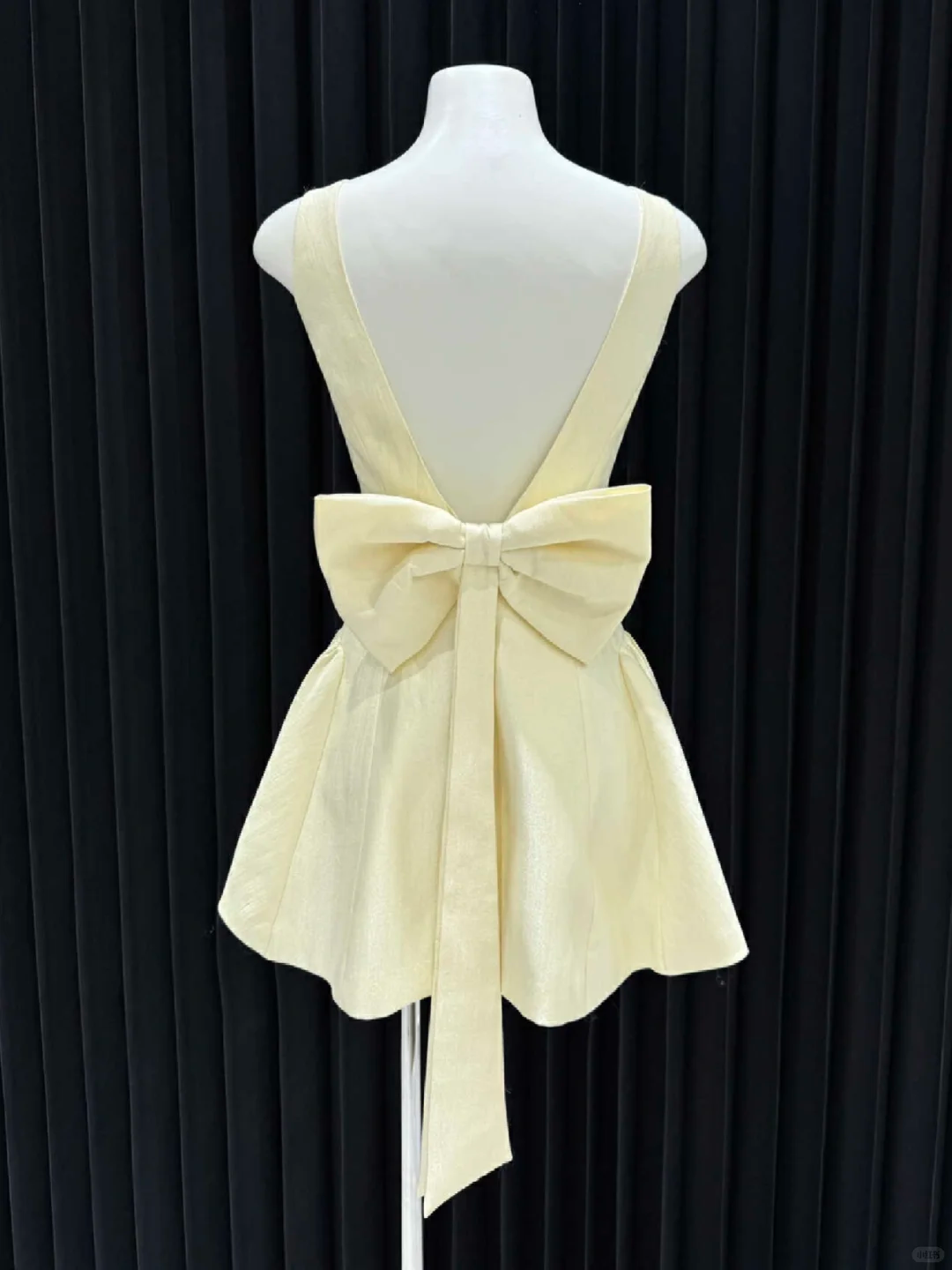 Cute Square Neck White Backless Satin A Line Short Party Dress Formal Graduation Homeocming Dress With Bow