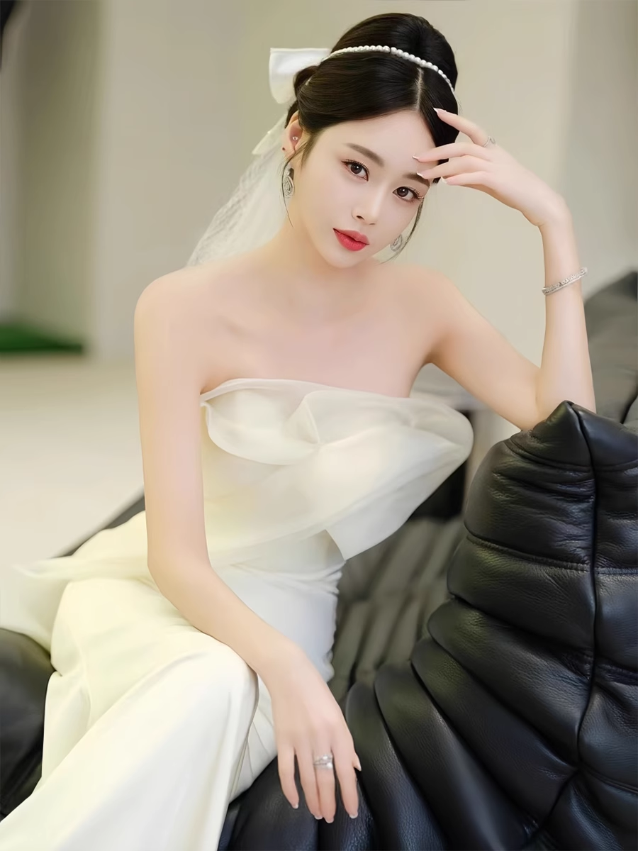 Simple Mermaid Sweetheart White Satin Wedding Dresses