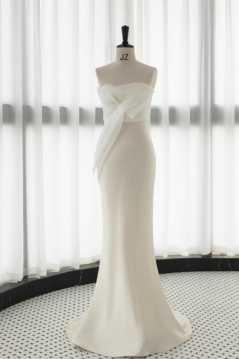 Simple Mermaid Sweetheart White Satin Wedding Dresses
