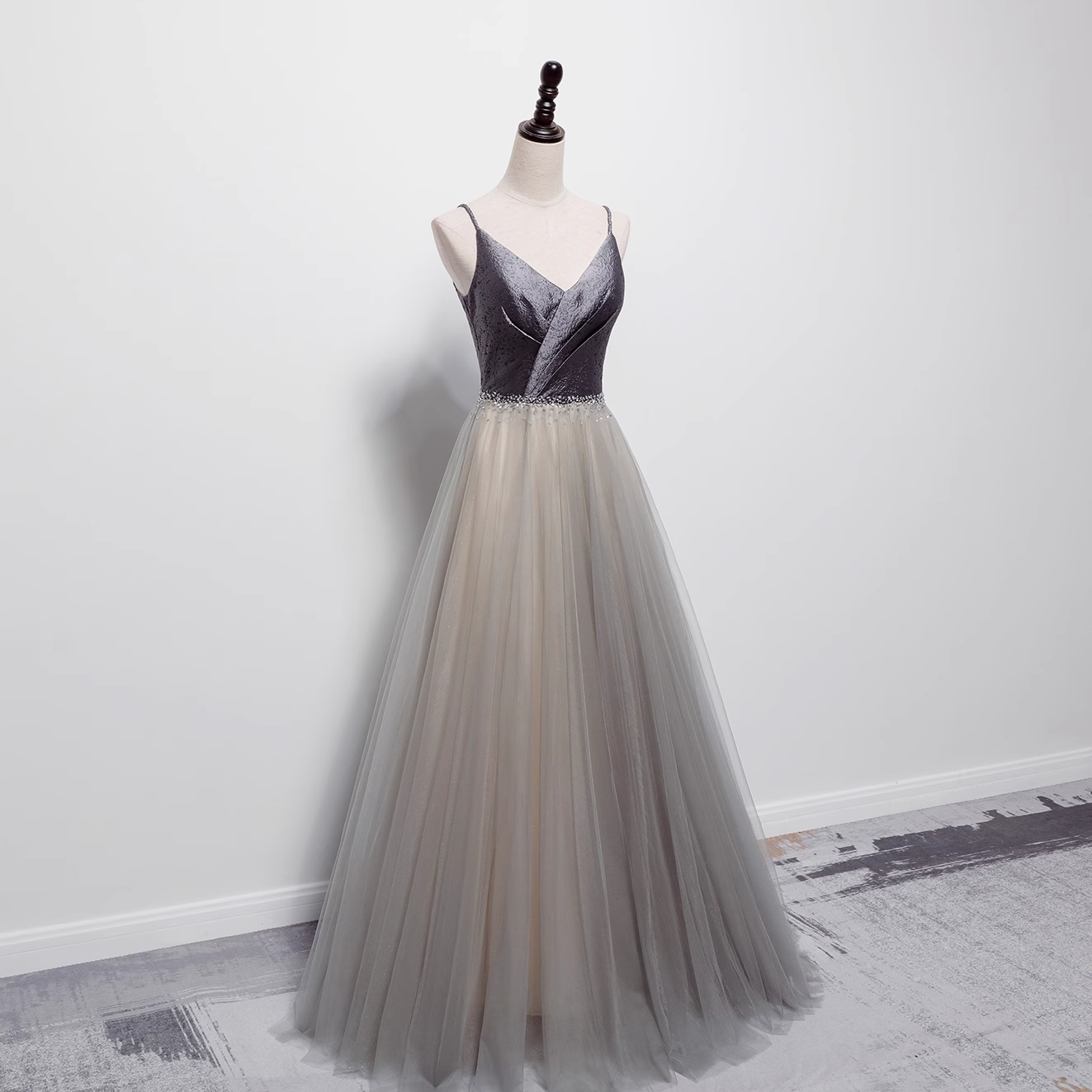 Simple A line Sleeveless Tulle Prom Dress