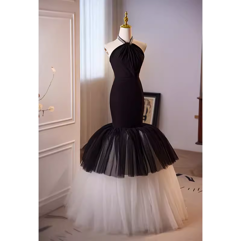 Modest Mermaid Halter Long Tulle Black Prom Dress