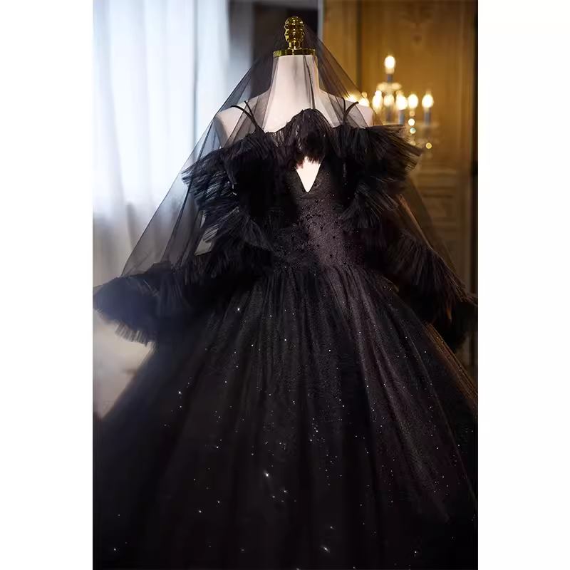 Vintage Ball Gown Straps Tulle Black Sweet 16 Dresses
